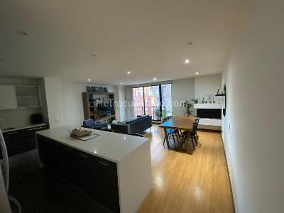 Apartamento de 3 alcobas en venta en Chico San Patricio, Bogotá, 130 m² · foto 4 de 8