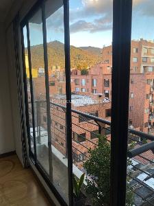 Apartamento de 3 alcobas en venta en Chico San Patricio, Bogotá, 130 m² · foto 5 de 8