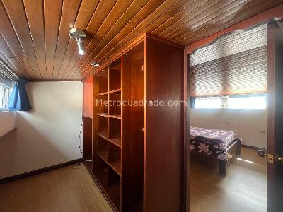Apartamento de 3 alcobas en venta en Chico Santa Barbara, Bogotá, 140 m² · foto 13 de 19