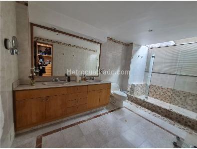 Casa de 3 alcobas en venta en Suba, Bogotá, 356 m² · foto 13 de 20