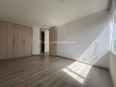 Apartamento de 2 alcobas en venta en Usaquen, Bogotá, 89 m² · foto 6 de 13