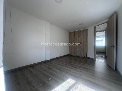 Apartamento de 2 alcobas en venta en Usaquen, Bogotá, 89 m² · foto 8 de 13