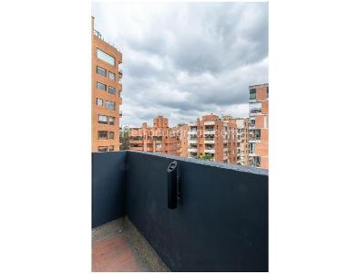 Apartamento de 3 alcobas en venta en El Refugio, Bogotá, 129 m² · foto 14 de 16