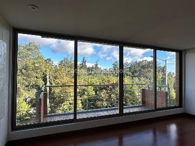Apartamento de 3 alcobas en venta en Lindaraja, Bogotá, 185 m² · foto 12 de 16