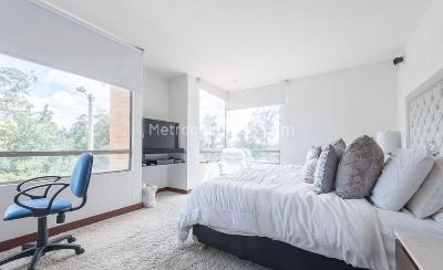 Apartamento de 3 alcobas en venta en Lindaraja, Bogotá, 185 m² · foto 13 de 16