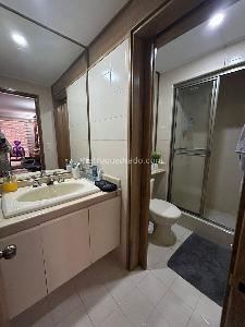 Apartamento de 3 alcobas en venta en La Carolina, Bogotá, 150 m² · foto 12 de 14