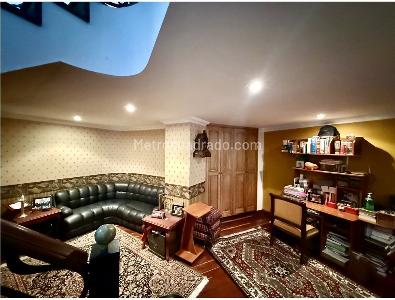 Apartamento en venta en Rosales Alto, Bogotá · foto 2 de 17