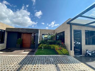 Casa en venta en Yerbabuena, Chía · foto 2 de 20