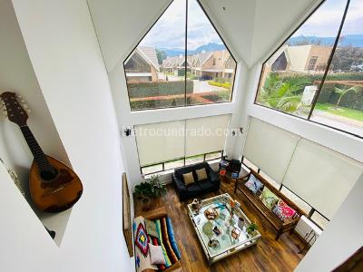 Casa de 4 alcobas en venta en Sauces De Canelon, Cajicá, 286 m² · foto 3 de 20