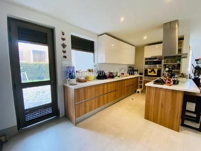 Casa de 4 alcobas en venta en Sauces De Canelon, Cajicá, 286 m² · foto 7 de 20