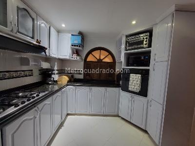 Casa de 3 alcobas en venta en Los Nogales, Chía, 160 m² · foto 2 de 15