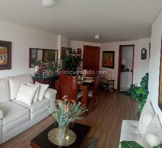 Apartamento en venta en Cedritos, Bogotá · foto 2 de 18
