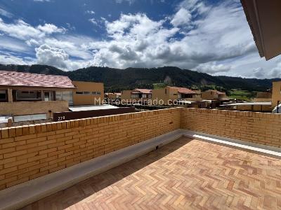 Casa de 4 alcobas en venta en Condominio Villa Los Pinos, Cajicá, 336 m² · foto 18 de 20