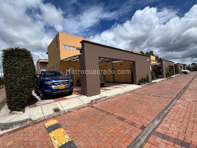 Casa de 4 alcobas en venta en Condominio Villa Los Pinos, Cajicá, 336 m² · foto 20 de 20