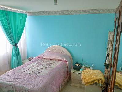 Casa en venta en El Encanto Normandia, Bogotá · foto 2 de 18