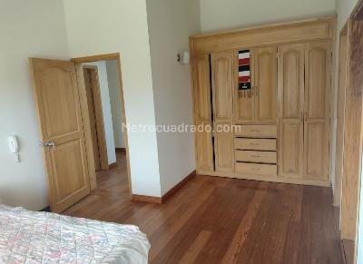 Casa de 4 alcobas en venta en La Blasa, Chía, 1074 m² · foto 3 de 20
