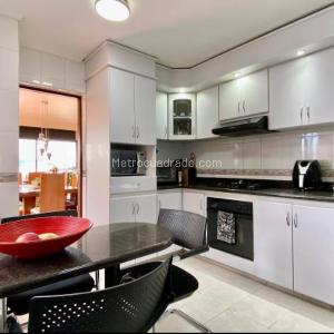 Apartamento de 4 alcobas en venta en La Calleja, Bogotá, 235 m² · foto 15 de 20