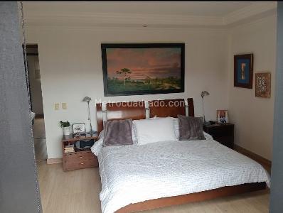 Apartamento de 4 alcobas en venta en La Calleja, Bogotá, 235 m² · foto 4 de 20