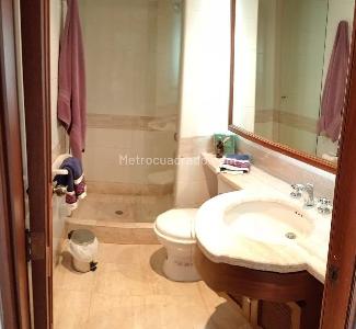 Apartamento de 4 alcobas en venta en La Calleja, Bogotá, 235 m² · foto 9 de 20