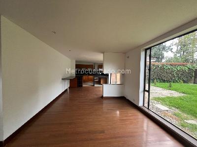Casa de 3 alcobas en venta en Condominio Campestre Baskinta, Cajicá, 480 m² · foto 2 de 20