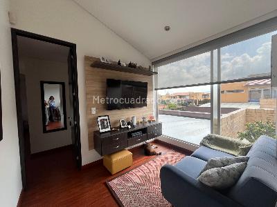 Casa de 4 alcobas en venta en Condominio Villa Los Pinos, Cajicá, 336 m² · foto 11 de 20