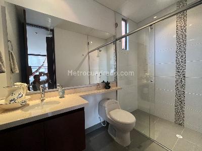 Apartamento de 3 alcobas en venta en Camino De Arrayanes, Bogotá, 230 m² · foto 12 de 20