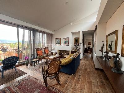 Apartamento de 3 alcobas en venta en Camino De Arrayanes, Bogotá, 230 m² · foto 2 de 20