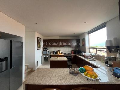Apartamento de 3 alcobas en venta en Camino De Arrayanes, Bogotá, 230 m² · foto 7 de 20
