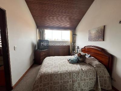 Apartamento de 3 alcobas en venta en Alhambra, Bogotá, 137 m² · foto 8 de 18