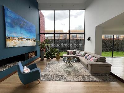 Casa de 4 alcobas en venta en Senderos De Canelon, Cajicá, 376 m² · foto 2 de 20