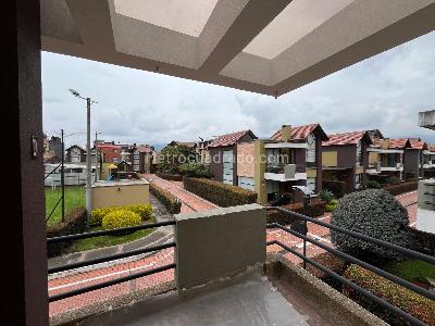 Casa de 3 alcobas en venta en Chalets De Cajica, Cajicá, 216 m² · foto 17 de 20
