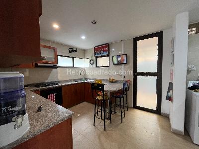 Casa de 3 alcobas en venta en Chalets De Cajica, Cajicá, 216 m² · foto 6 de 20