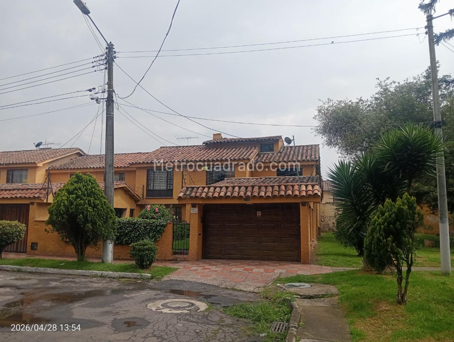 Casa de 4 habitaciones en venta en Tarragona, Bogotá — imagen 1 de 20