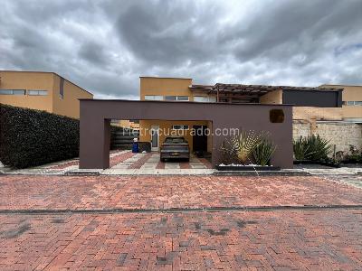 Casa de 4 alcobas en venta en Condominio Villa Los Pinos, Cajicá, 187 m² · foto 18 de 20