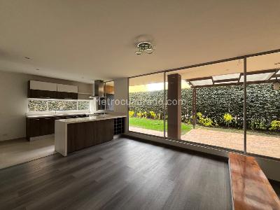 Casa de 4 alcobas en venta en Condominio Villa Los Pinos, Cajicá, 187 m² · foto 2 de 20