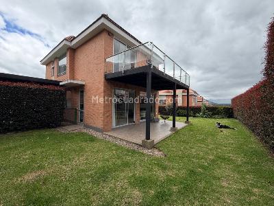 Casa de 3 alcobas en venta en Bosque Residencial, Cajicá, 208 m² · foto 14 de 20