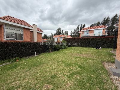 Casa de 3 alcobas en venta en Bosque Residencial, Cajicá, 208 m² · foto 15 de 20