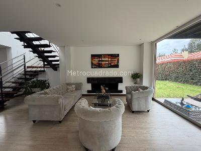 Casa de 3 alcobas en venta en Bosque Residencial, Cajicá, 208 m² · foto 2 de 20