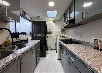 Apartamento en venta en Bella Suiza, Bogotá · foto 6 de 14