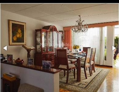 Casa de 5 alcobas en venta en Malibu, Bogotá, 262 m² · foto 2 de 11