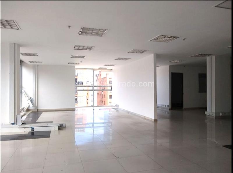 Edificio de Oficinas en Arriendo, CHICO NORTE III, Bogotá D.C. - Więcej