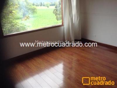 Casa de 5 alcobas en venta en La Conejera, Bogotá, 328 m² · foto 7 de 17
