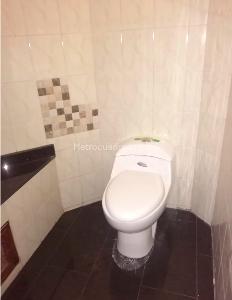 Casa de 5 alcobas en venta en Ciudad Jardin, Cali, 700 m² · foto 2 de 17