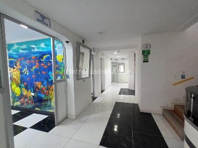 Casa de 5 alcobas en venta en Niza, Bogotá, 279 m² · foto 11 de 20