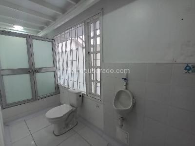 Casa de 5 alcobas en venta en Niza, Bogotá, 279 m² · foto 15 de 20