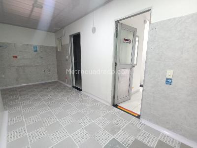 Casa de 5 alcobas en venta en Niza, Bogotá, 279 m² · foto 16 de 20