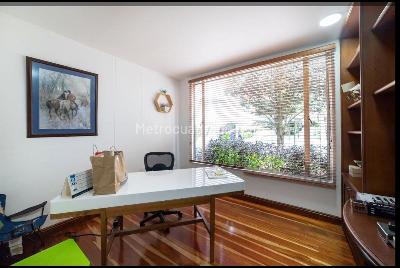 Casa de 4 alcobas en venta en Sotileza, Bogotá, 269 m² · foto 2 de 19