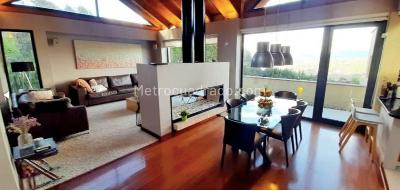 Casa de 3 alcobas en venta en La Calera, La Calera, 328 m² · foto 8 de 16