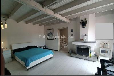 Casa en venta en Colinas De Suba, Bogotá · foto 2 de 10