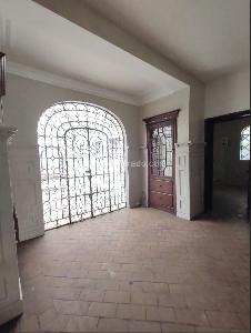 Casa de 5 alcobas en venta en Teusaquillo, Bogotá, 330 m² · foto 9 de 9
